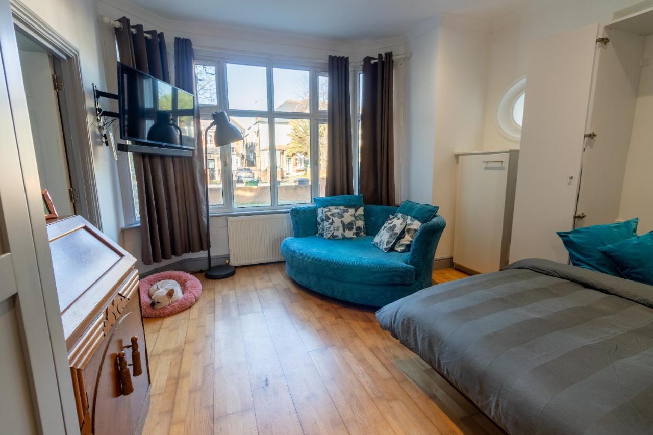 Appartamento Spacious And Light Flat In Clapham *